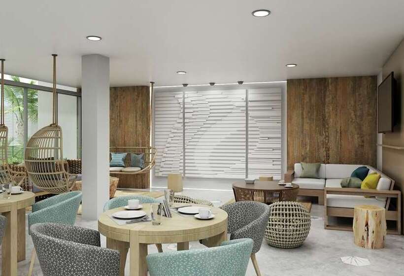 هتل Rushhh Daytona Beach, Tapestry Collection By Hilton