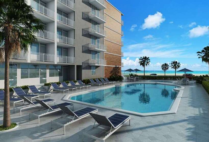هتل Rushhh Daytona Beach, Tapestry Collection By Hilton