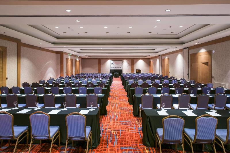 Sheraton Pilar Hotel & Convention Center