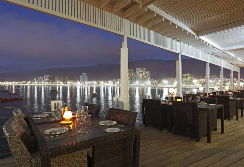هتل Terrado Suites Iquique