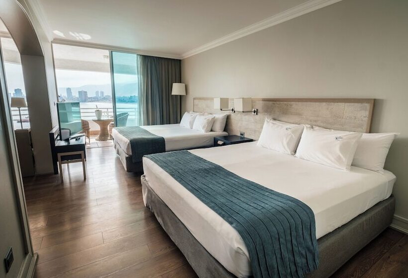 هتل Terrado Suites Iquique