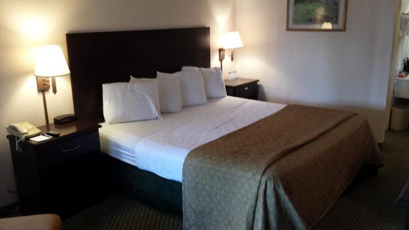 Отель Vista Inn And Suites Tampa