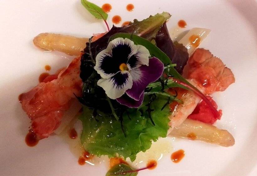 Logis Hotel & Restaurant La Paix