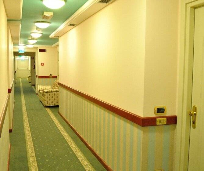 Phi Hotel Hortensis