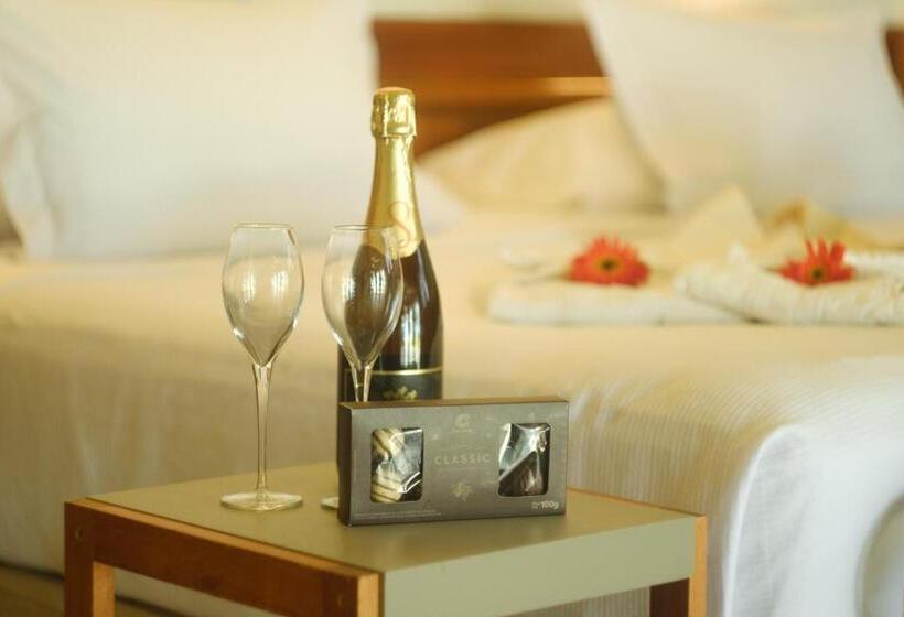 Summerville Resort   All Inclusive