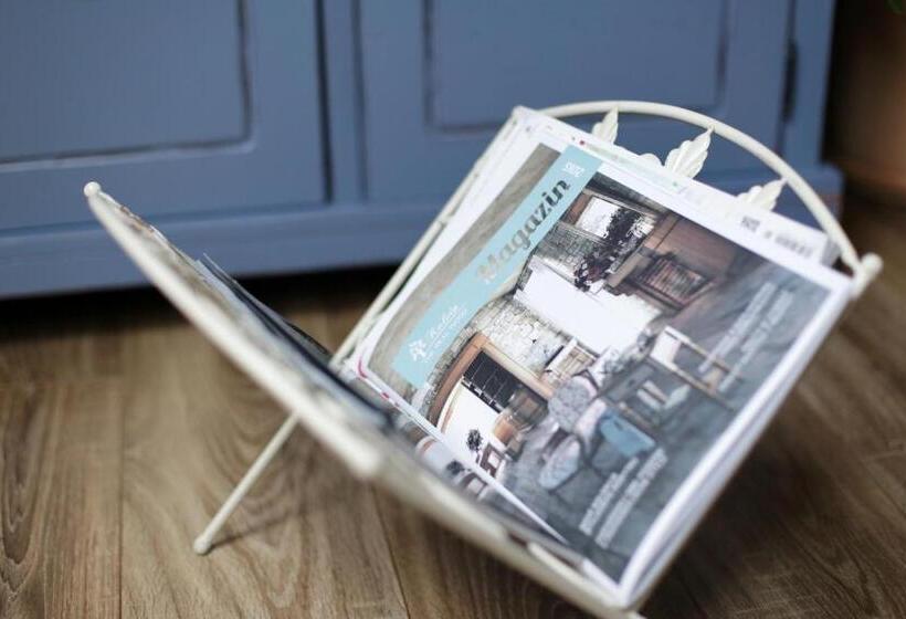 ベッドアンドブレックファースト Kalvin Restaurant & Pension