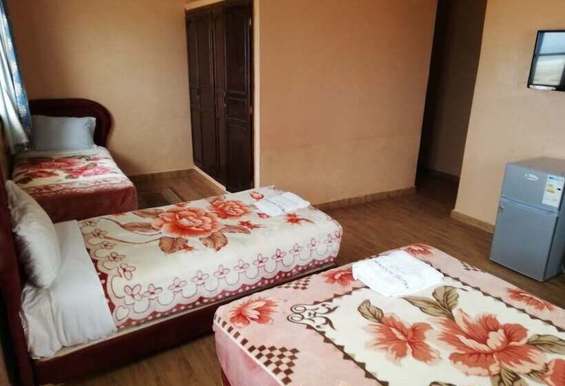 مسافرخانه Hagounia