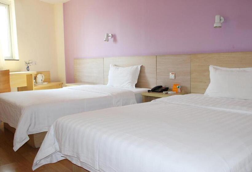 Hotel 7 Days Inn Changji Dong Fang Plaza Branch