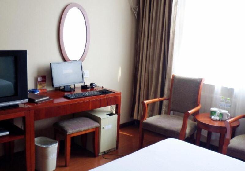 בית מלון כפרי Greentree Inn Shandong Laiwu Gangcheng Express