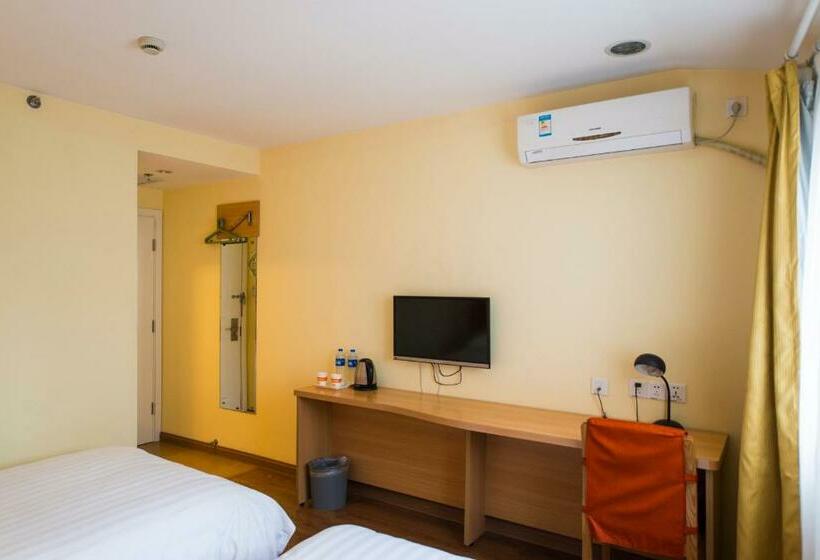 בית מלון כפרי Home Inn Pingliang Huating Yizhou New Coach Station