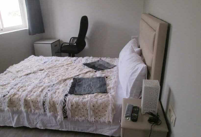 فندق Malak Tingis