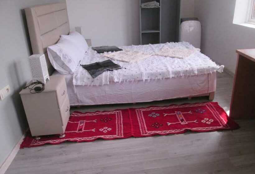 فندق Malak Tingis