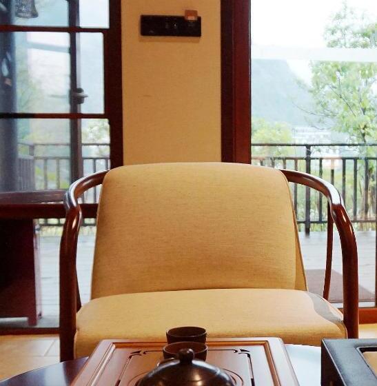 فندق Narada Resort & Spa Cifu Lake