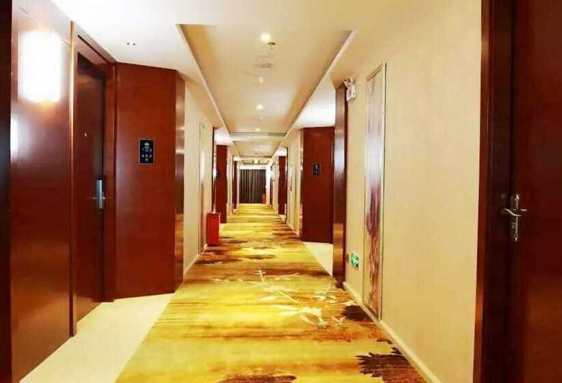 בית מלון כפרי The King Lycra