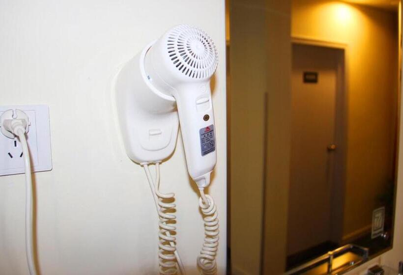 Iu Hotel Chongzhou Qinhe Square