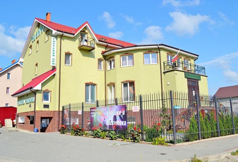 بنسيون Guest House Na Lugu