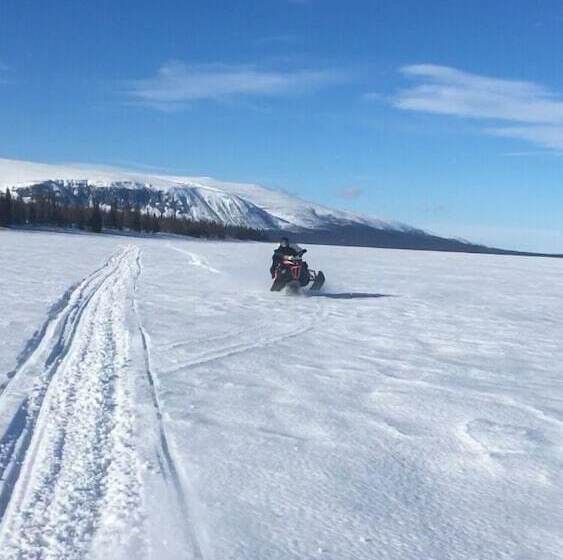 אתר נופש Bear Corner Lodge
