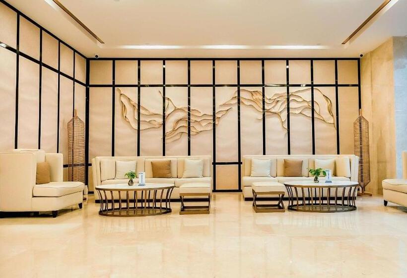 فندق Days Inn By Wyndham Business Place Sichuan Bazhong