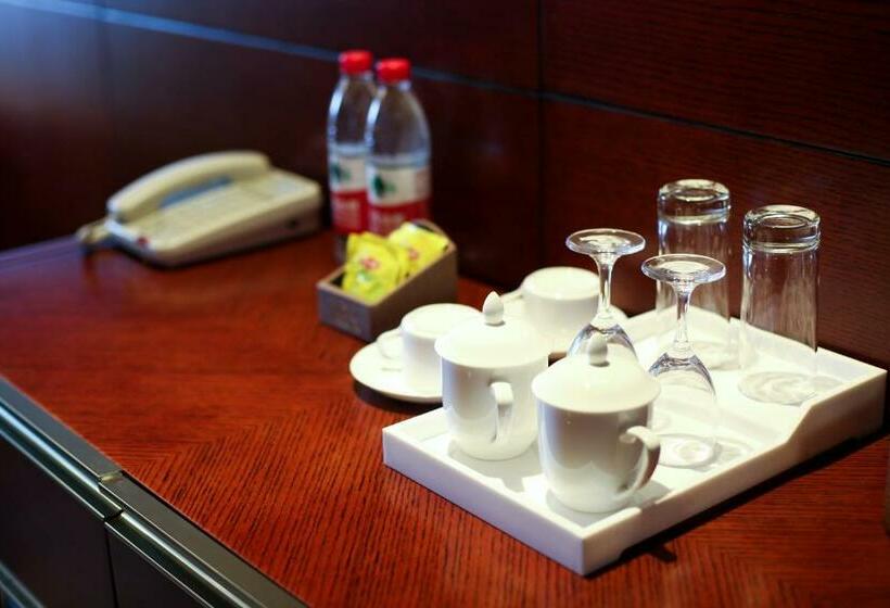 فندق Ramada Yangzhou Baoying