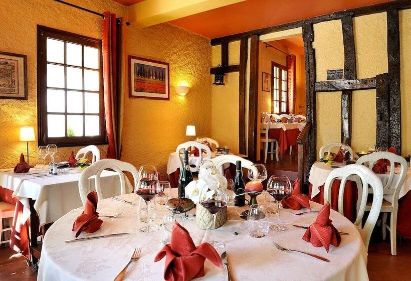 Отель Logis Auberge De La Treille