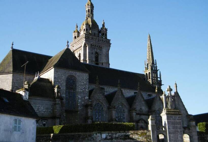 בית מלון כפרי Auberge Saint Thegonnec