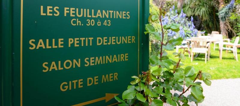 Отель De France