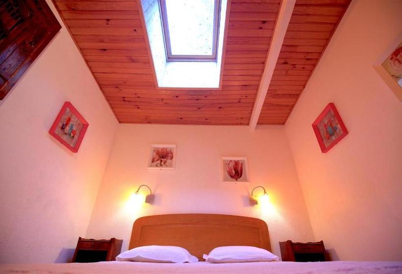 ホテル De La Pagézie