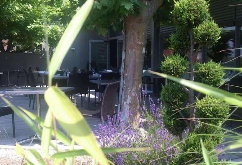 ホテル Hostellerie Saint Germain