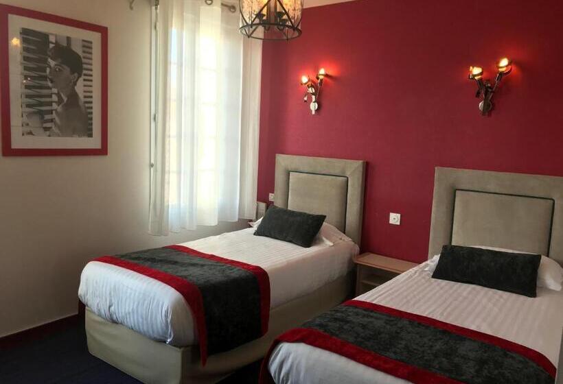 هتل Hôtel Calme Des Pins & Spa