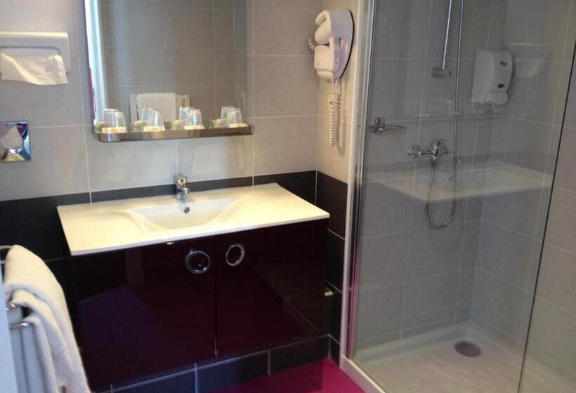 هتل Hôtel Calme Des Pins & Spa