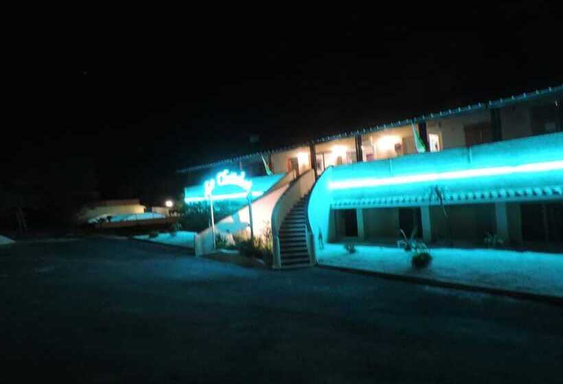 ホテル Hôtel Le Châtelet Logis