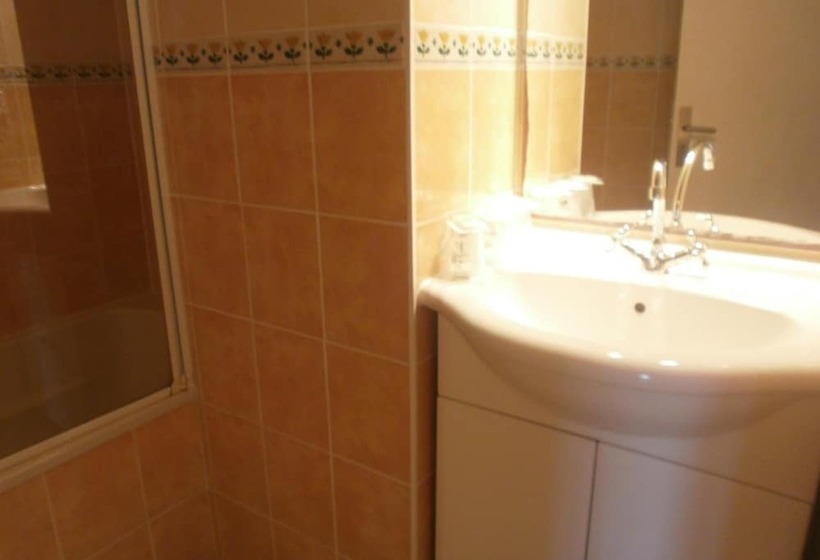 هتل Hôtel Le Clos Des Pins
