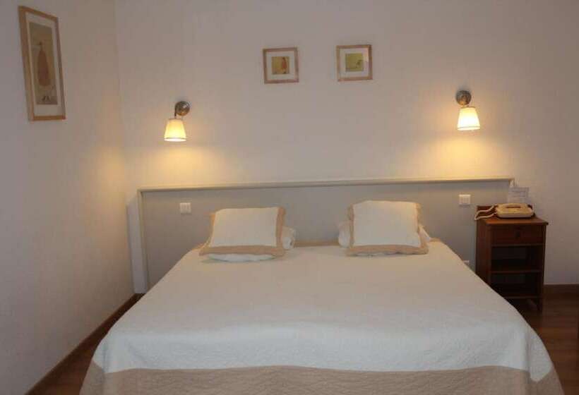 هتل Hôtel Le Clos Des Pins