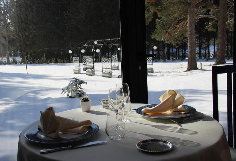 호텔 Hôtel Restaurant Logis La Méridienne