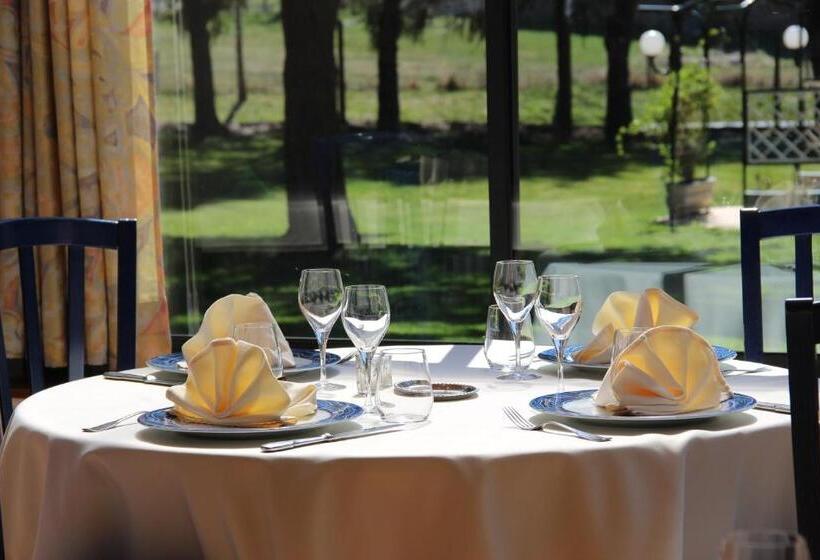 호텔 Hôtel Restaurant Logis La Méridienne