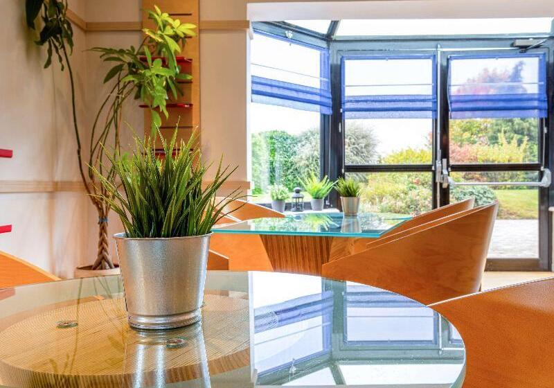 בית מלון כפרי Ibis Quimperlé