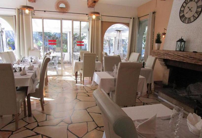 ホテル La Petite Auberge