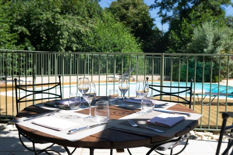 هتل Hôtel Restaurant Le Moulin De Saint Verand