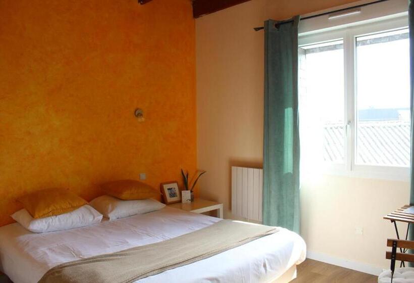 Отель Les Bruyeres