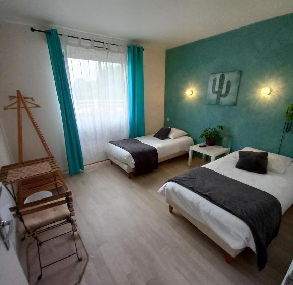 Отель Les Bruyeres