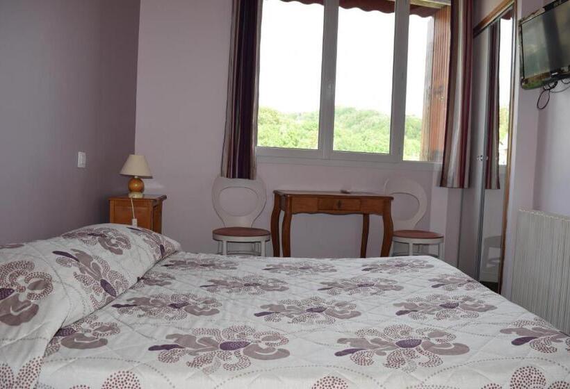 בית מלון כפרי Les Chenets