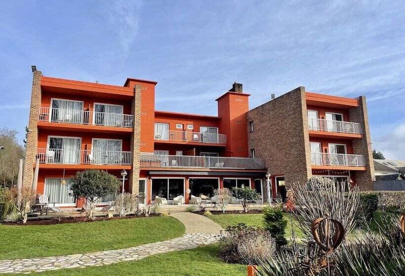 ホテル Logis Hôtel & Restaurant   Le Relais De Montigny