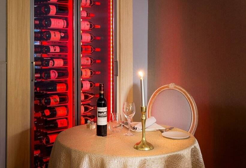 ホテル Logis Auberge De La Truffe