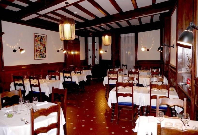 فندق Logis Hôtel Du Commerce