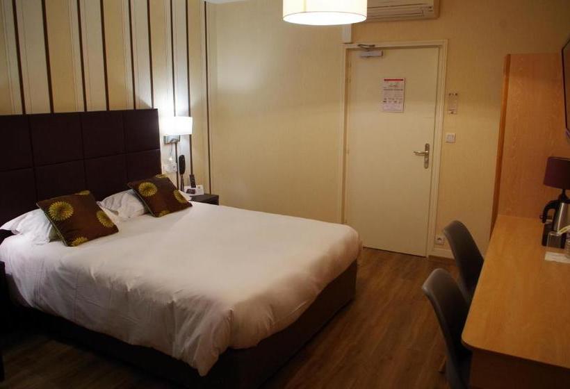 هتل Logis Hôtel Les Platanes