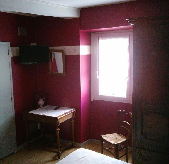 Отель Hôtel Piellenia
