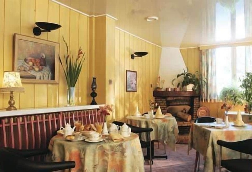 בית מלון כפרי Relais Benelux Bale