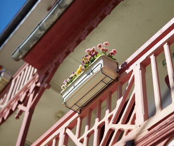 호텔 The Originals Boutique, Hôtel La Colonne De Bronze, Saintvalérysursomme