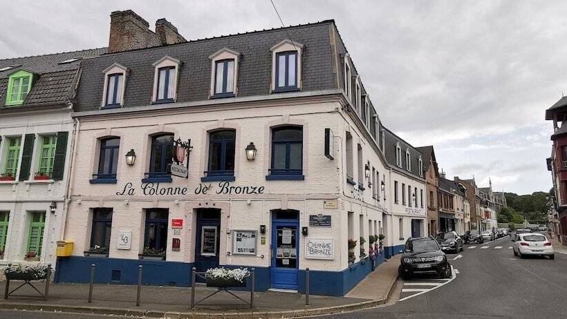 호텔 The Originals Boutique, Hôtel La Colonne De Bronze, Saintvalérysursomme