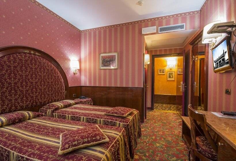 Fotos del hotel Vittoria:  3